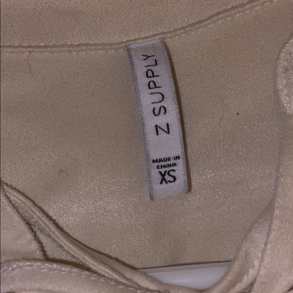 Women’s Z Supply Tie-Front Top - Picture 3 of 3